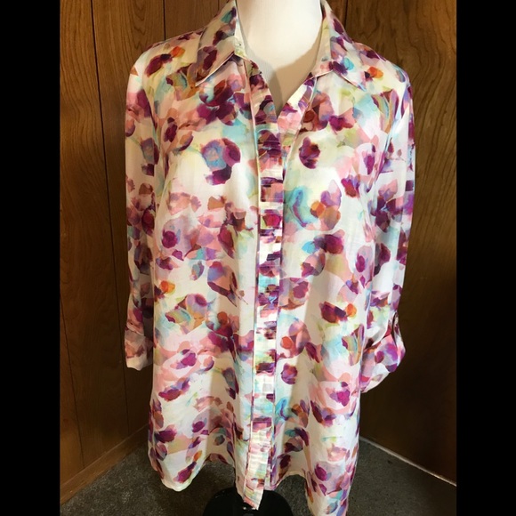 Coldwater Creek Tops - 💕HP💕Coldwater Creek Women’s Floral Shirt